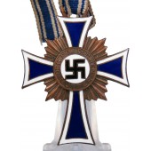 Deutsches Mutterkreuz, 3. Klasse. A Hitler 1938. Bronze mattiert