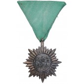 La segunda clase de la medalla para los pueblos orientales, sin espadas