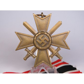 Kriegsverdienstkreuz 1939. II Klasse. 10 Förster & Barth, Pforzheim (Tombak). Espenlaub militaria
