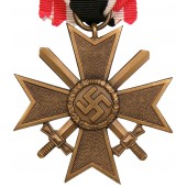 Бронзовая степень креста KVK 1939 с мечами. Бронза