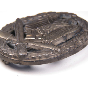 General Assault Badge,Deep pan, 1.30.1 Variant. Espenlaub militaria