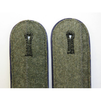 Waffen-SS Medical personnel Shoulder Boards Model 1942. Espenlaub militaria