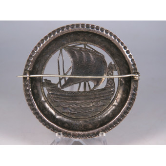 Spilla a forma di nave vichinga. Espenlaub militaria