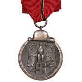 Ostmedaille indossata Winterschlacht im Osten