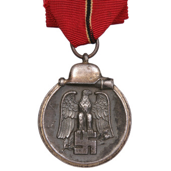 Ostmedaille indossata Winterschlacht im Osten. Espenlaub militaria
