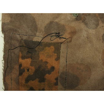 Frammento di uniforme mimetica delle Waffen-SS con riparazioni sul campo. Espenlaub militaria