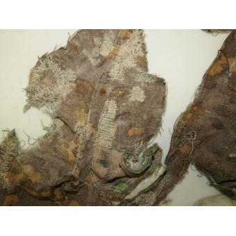 Frammento di pantaloni mimetici delle Waffen-SS Eichentarnmuster. Espenlaub militaria