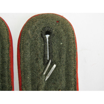M 36 Eingenähte Feldwebelschulterklappen des 19. Beobachtungsbataillons. Espenlaub militaria