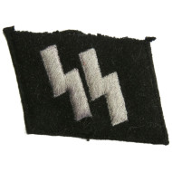Linguetta del colletto Waffen-SS con rune