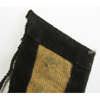 Linguetta del colletto Waffen-SS con rune. Espenlaub militaria