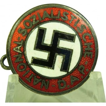 NSDAP-Mitgliedsabzeichen mit der Aufschrift Ges.Gesch. Espenlaub militaria