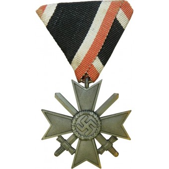 Österreichisches Kriegsverdienstkreuz zweiter Klasse mit Schwertern - Kriegsverdienstkreuz 2 an einer Stange. Espenlaub militaria