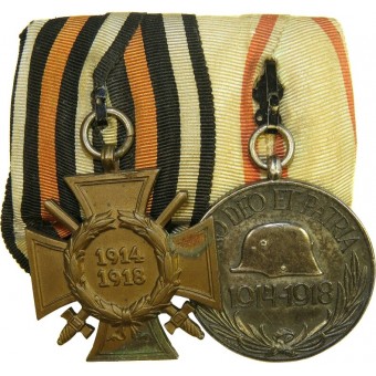 Hindenburg croce per WW1 combattente e medaglia commemorativa austriaca per la guerra bar 1914-1918 medaglia. Espenlaub militaria