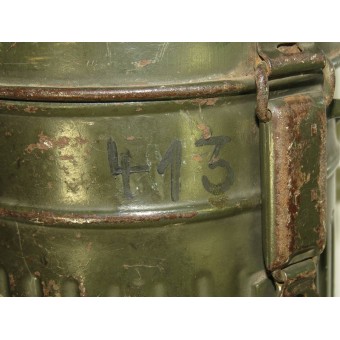 Waffen SS eller Wehrmacht Heer/tyska arméns gasmask med behållare.. Espenlaub militaria