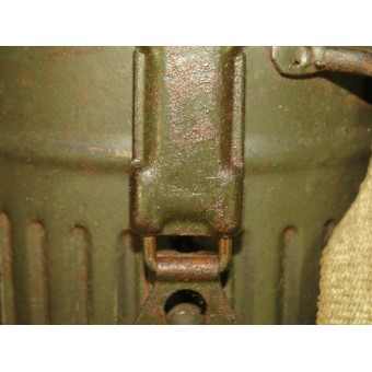Waffen-SS ou Wehrmacht Heer question dernière guerre M 39 cartouche de masque à gaz. Espenlaub militaria