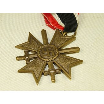 Guerre Croix du mérite de 2e classe avec épées Kriegsverdienstkreuz 2.Klasse Mit Schwertern. Espenlaub militaria
