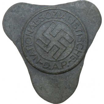 Keskeneräinen NSDAP -merkki, M1/22 RZM. Espenlaub militaria