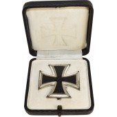 Cruz de Hierro alemana de la 2ª Guerra Mundial, 1ª clase con caja de concesión, Wilhelm Deumer.