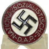 Партийный знак НСДАП, выпуска после 1940-го rzm 1/34 Karl Wurster-Markneukirchen
