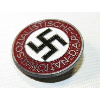 Партийный знак НСДАП, выпуска после 1940-го rzm 1/34 Karl Wurster-Markneukirchen. Espenlaub militaria