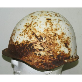 SSch-40 Helm in weißer Tarnfarbe. Espenlaub militaria