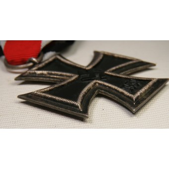 The variant Lug 8 Iron Cross 1939 2nd grade. Rare.. Espenlaub militaria
