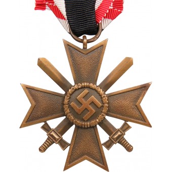 Крест KVK 1939 2kl с мечами. Klein & Quenzer A.G. Espenlaub militaria