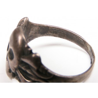 Traditional ring with skull and crossbones-3rd Reich. Espenlaub militaria