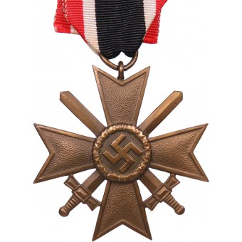 Wächtler u Lange KVK II Kriegsverdienstkreuz mit Schwertern. 1939 PKZ 100. Espenlaub militaria