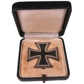 Croix de fer dans un étui 1ère classe 1939. 65 Klein & Quenzer