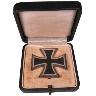 Железный крест в футляре первый класс 1939 года. Klein & Quenzer. Espenlaub militaria