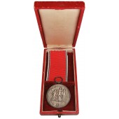 Medalla del Tercer Reich en recuerdo del Anschluss de Austria en estuche. Perfecto estado