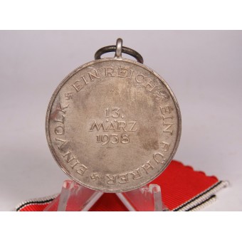 Medalla del Tercer Reich en memoria del Anschluss de Austria en un caso. Perfecta condicion. Espenlaub militaria