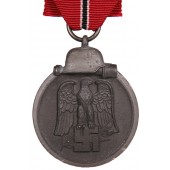 Medalj Winterschlacht im Osten 1941/42. Fryst kött. Oanvänt, nära till nyskick.
