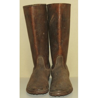 Early brown leather boots of the Wehrmacht, Luftwaffe, or Waffen SS