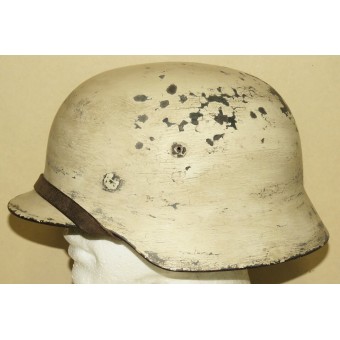 Deutscher Helm M35 ET 68/3251 in Wintertarnung. Espenlaub militaria