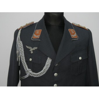 Tunique de Nachrichten Hauptmann bien décorée de la Luftwaffe. Espenlaub militaria