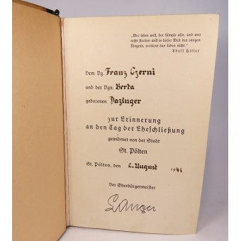 The book Mein Kampf by Adolf Hitler, Saint Pölten, 1940 wedding issue. Espenlaub militaria