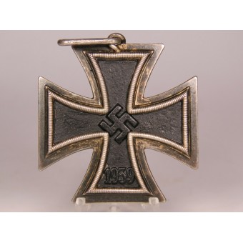 La Croix de fer transformée en croix de chevalier pour être portée en campagne. Espenlaub militaria