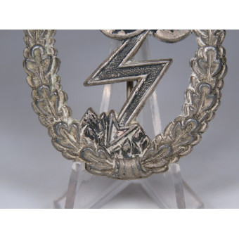 Arno Wallpach Luftwaffe Ground Combat Badge silvered cloud type. Espenlaub militaria