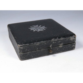 PKZ-62 Kerbach & Österhelt — War Merit Cross 1st Class with Swords in Case