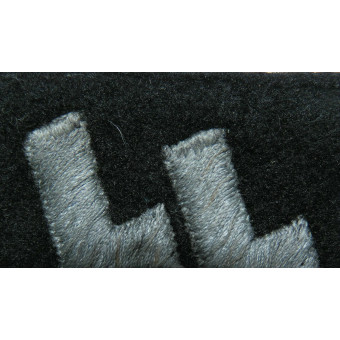 Early SS-VT or Waffen-SS collar tab