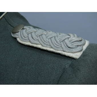 Waffenrock of a Wehrmacht Infantry Major with Adjutant’s Aiguillette. Espenlaub militaria