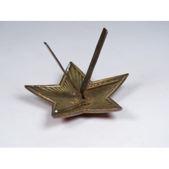 Red Army 1935 pattern star badge for headgear. Espenlaub militaria