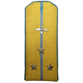 RKVMF senior lieutenant of aviation shoulder board. Espenlaub militaria