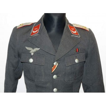 Luftwaffe Flakartillerie Tuchrock pour Lieutenant en Leichte Flak Abteilung 94 (mot). Espenlaub militaria
