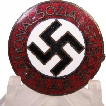 M1 / 148-Heinrich Ulbrichts Witwe Oostenrijkse producent NSDAP Lid Badge. Espenlaub militaria