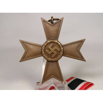 Крест  За военные заслуги  Deschler & Sohn KVK II без мечей. Espenlaub militaria