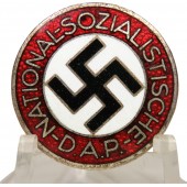Insignia del partido NSDAP hecha por Gustav Brehmer М1 /101 marcada.