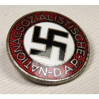 NSDAP:s partimärke tillverkat av Gustav Brehmer М1 /101 märkt. Espenlaub militaria